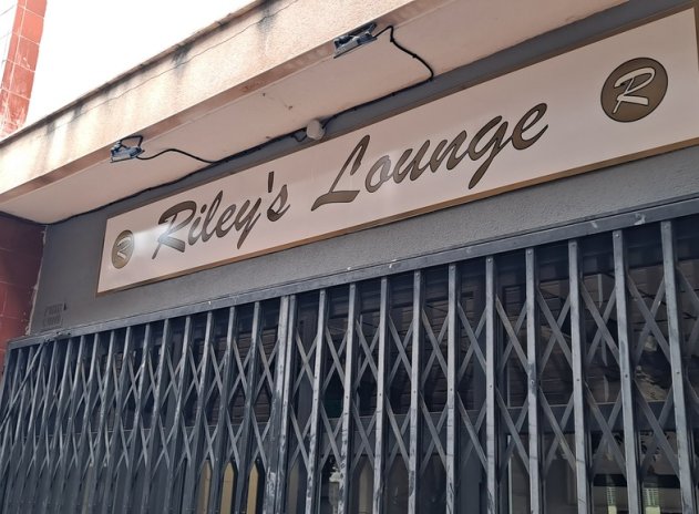 Resale - Commercial * - Los Dolses *