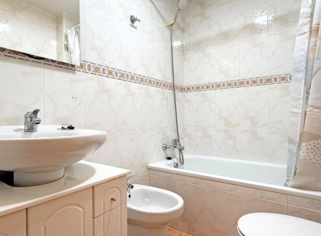 Revente - Appartement - Torrevieja - Aguas Nuevas