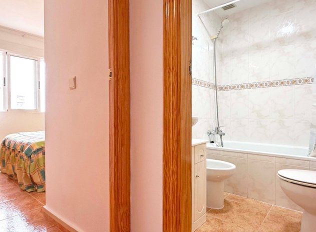 Revente - Appartement - Torrevieja - Aguas Nuevas