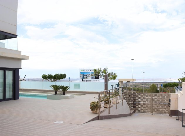 Resale - Villa - Orihuela Costa - Playa Flamenca