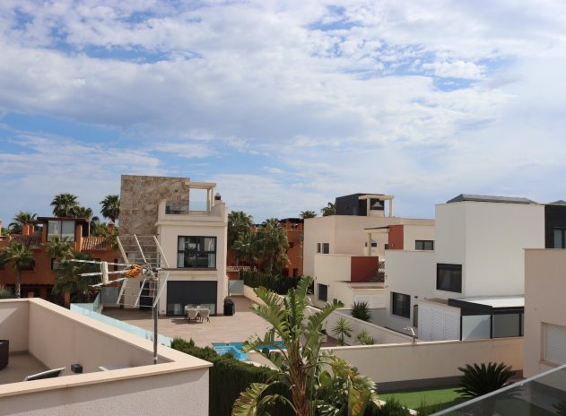 Resale - Villa - Orihuela Costa - Playa Flamenca