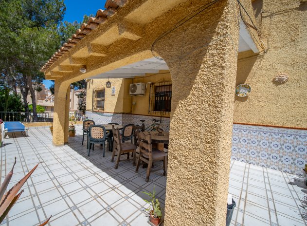 Herverkoop - Villa - Orihuela Costa - Las Filipinas