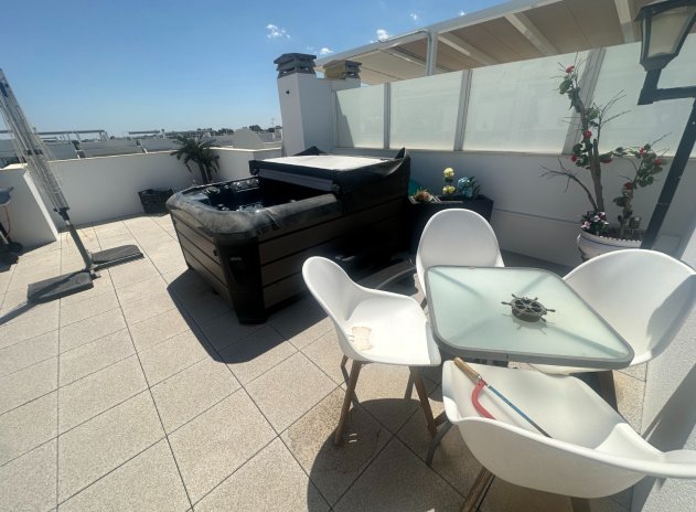 Resale - Apartment / Flat * - Orihuela - Entre Naranjos *