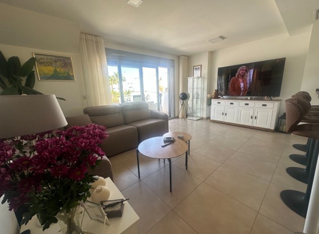 Resale - Apartment / Flat * - Orihuela - Entre Naranjos *