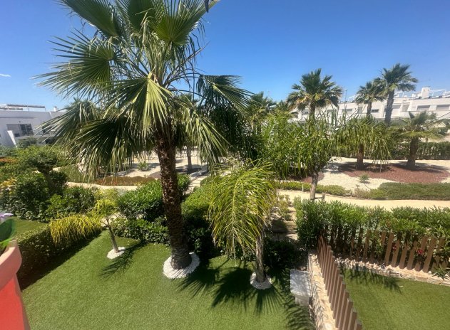 Resale - Apartment / Flat * - Orihuela - Entre Naranjos *