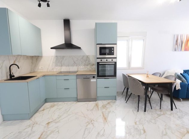 Herverkoop - Rijwoning - Torrevieja - San luis