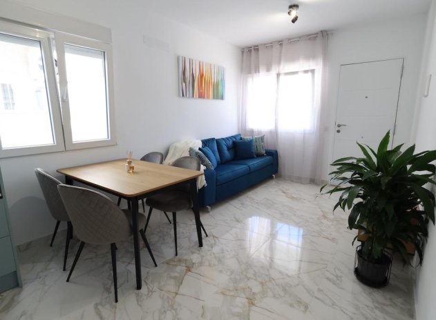 Herverkoop - Rijwoning - Torrevieja - San luis