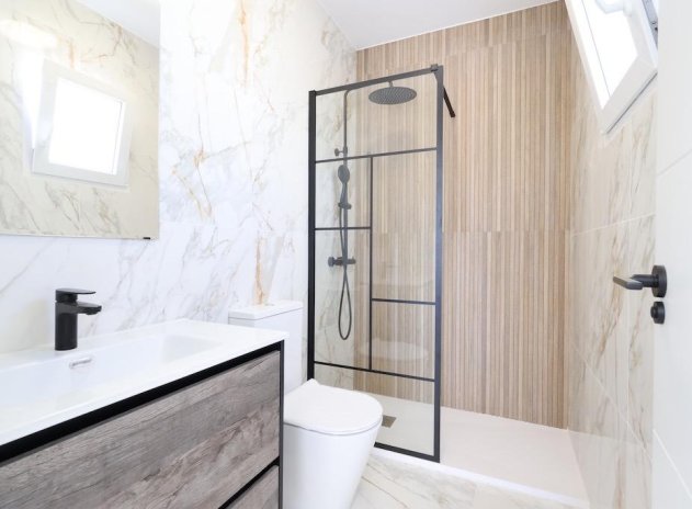 Herverkoop - Rijwoning - Torrevieja - San luis