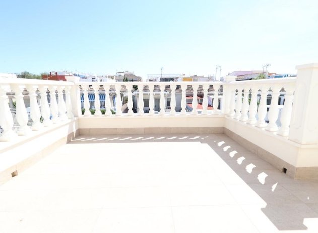 Herverkoop - Rijwoning - Torrevieja - San luis