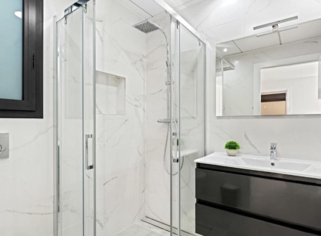 Wiederverkauf - Villa - San Miguel de Salinas