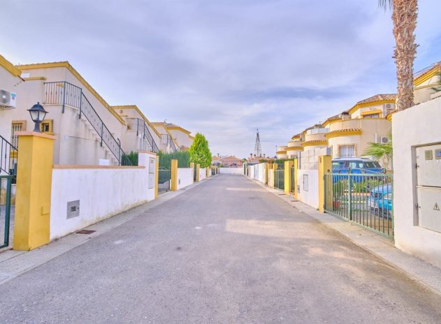 Herverkoop - Villa - Los Montesinos - La Herrada