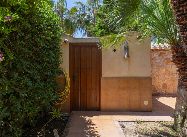 Wiederverkauf - Villa - Orihuela Costa - Punta Prima