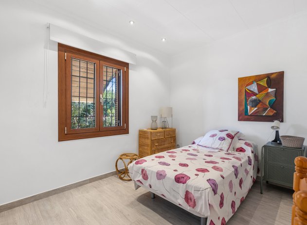 Wiederverkauf - Villa - Orihuela Costa - Punta Prima