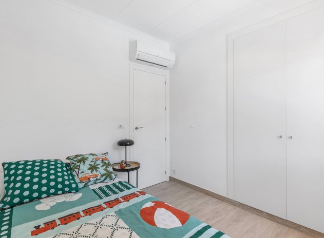 Wiederverkauf - Villa - Orihuela Costa - Punta Prima