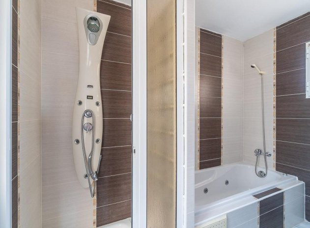 Herverkoop - Villa - Torrevieja - Playa de La Mata