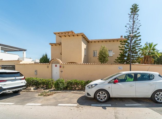 Herverkoop - Villa - Torrevieja - Playa de La Mata