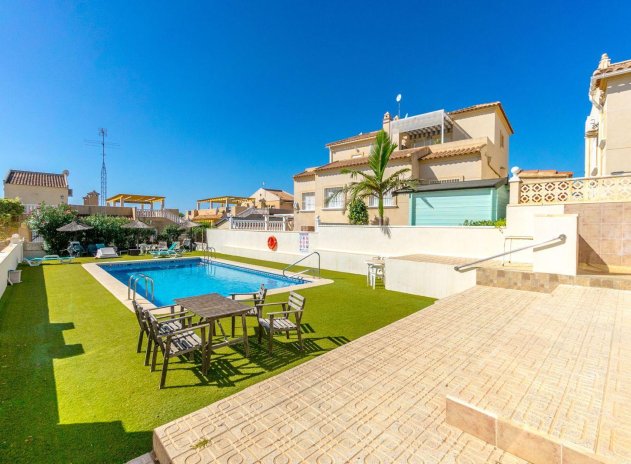 Herverkoop - Villa - Orihuela Costa - Las Filipinas