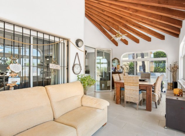 Herverkoop - Finca / Plattelands Woning - Catral