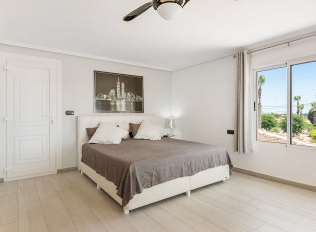 Herverkoop - Finca / Plattelands Woning - Catral