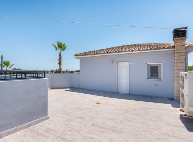 Herverkoop - Finca / Plattelands Woning - Catral