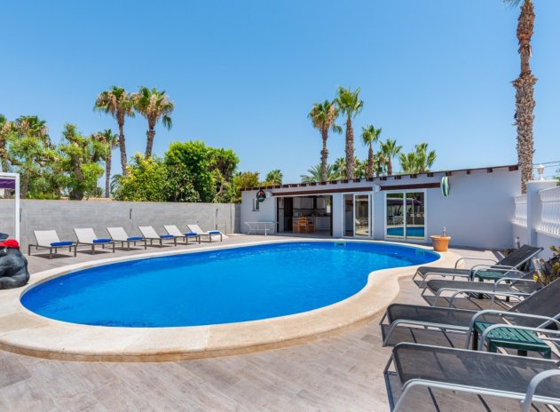 Herverkoop - Finca / Plattelands Woning - Catral