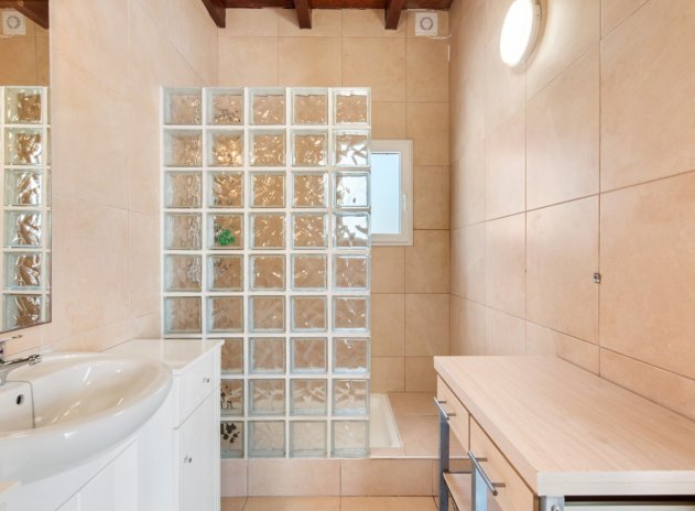 Herverkoop - Finca / Plattelands Woning - Catral