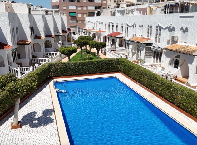 Herverkoop - Finca / Plattelands Woning - Torrevieja - La Mata