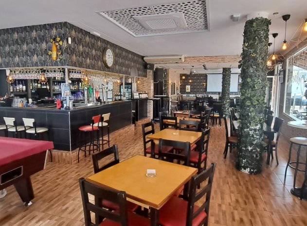 Herverkoop - Commercieel - Villamartin - Orihuela Costa