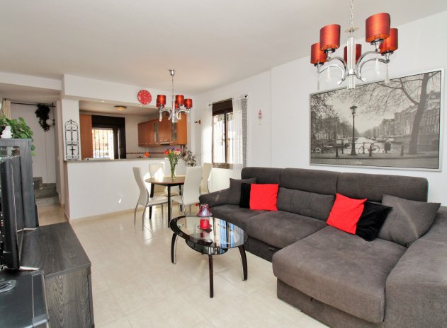 Herverkoop - Villa - Villamartin - PAU 8