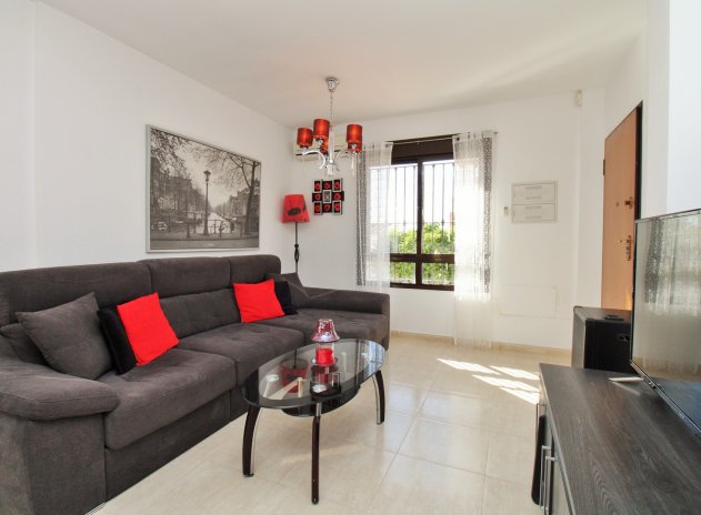 Herverkoop - Villa - Villamartin - PAU 8