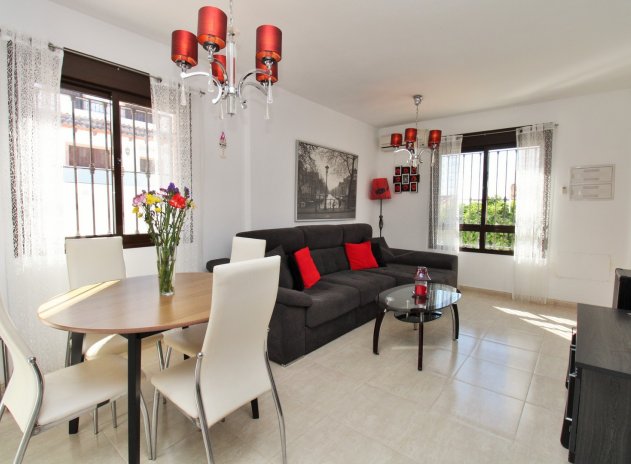 Herverkoop - Villa - Villamartin - PAU 8