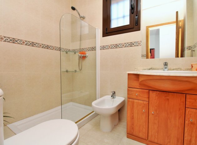 Herverkoop - Villa - Villamartin - PAU 8