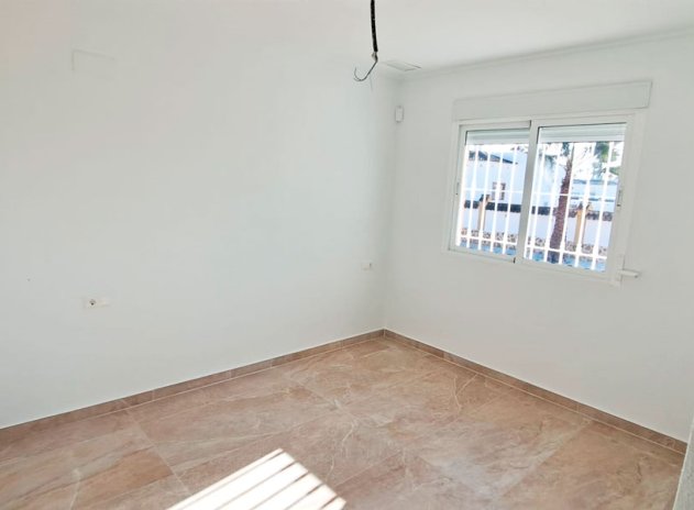 Wiederverkauf - Finca / Ländliches Wohnhaus - Catral