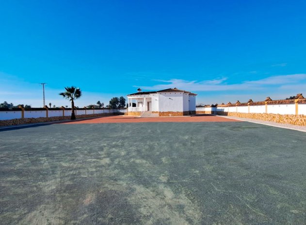 Wiederverkauf - Finca / Ländliches Wohnhaus - Catral