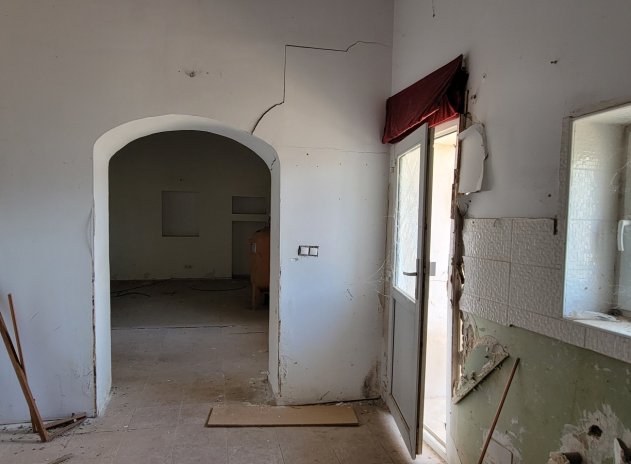 Wiederverkauf - Finca / Ländliches Wohnhaus - Torremendo