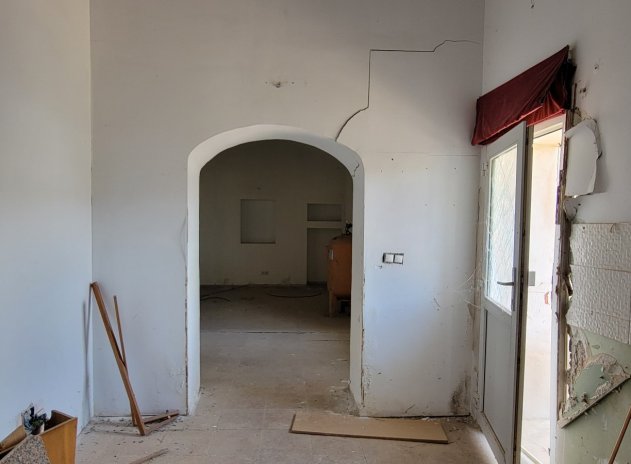 Wiederverkauf - Finca / Ländliches Wohnhaus - Torremendo