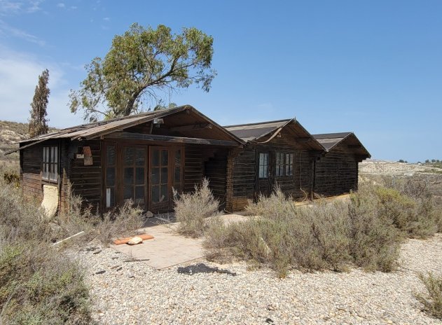 Wiederverkauf - Finca / Ländliches Wohnhaus - Torremendo
