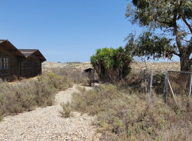Wiederverkauf - Finca / Ländliches Wohnhaus - Torremendo