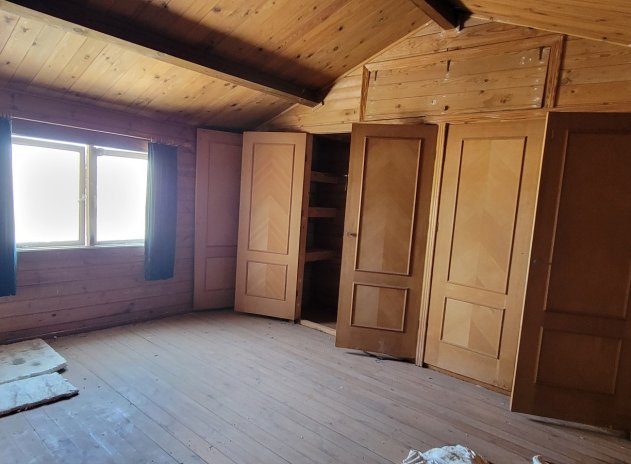 Wiederverkauf - Finca / Ländliches Wohnhaus - Torremendo