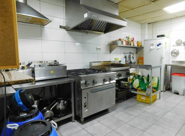 Herverkoop - Commercieel - Torremendo