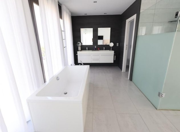 Herverkoop - Villa - Jávea - Monte Olimpo