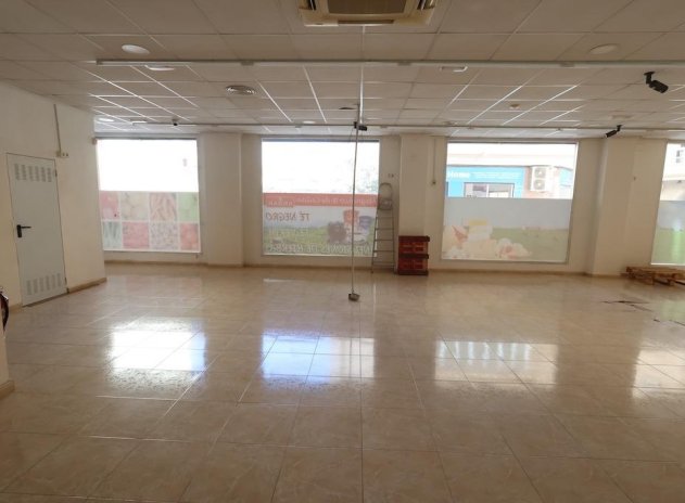 Revente - Commercial - Torrevieja