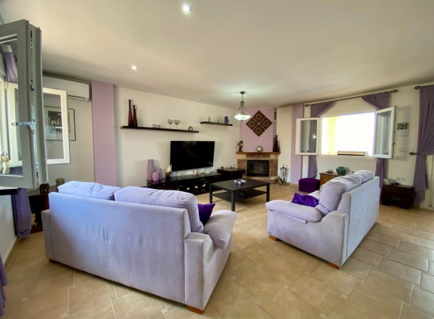 Resale - Villa * - Algorfa *