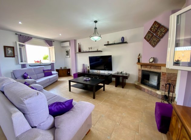 Resale - Villa * - Algorfa *