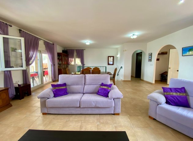 Resale - Villa * - Algorfa *