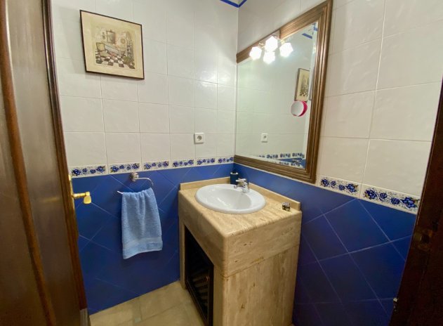 Resale - Villa * - Algorfa *