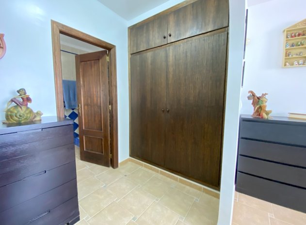 Resale - Villa * - Algorfa *