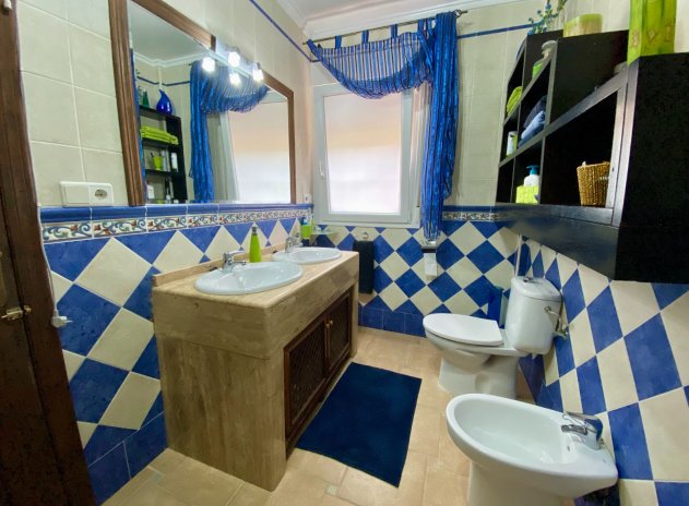 Resale - Villa * - Algorfa *