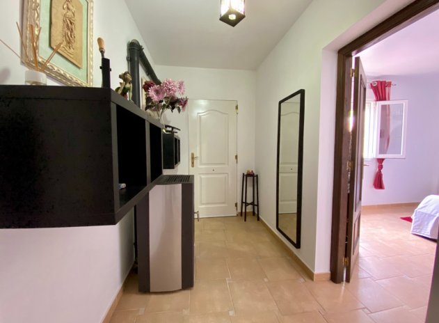 Resale - Villa * - Algorfa *