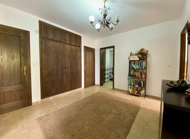 Resale - Villa * - Algorfa *